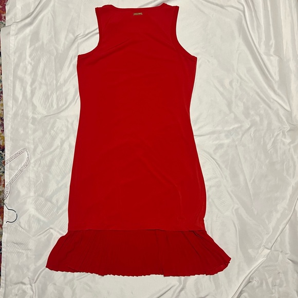 Michael Kors Red Pleated Hem Shift Dress sleeveless size Medium Scoop knockline - Picture 5 of 10